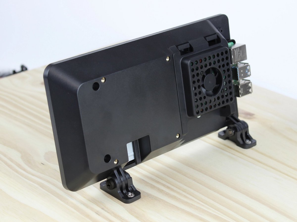 Black SmartiPi Touch 2 case holding Raspberry Pi with fan, designed for electrónica and componentes projects. - Carcasa SmartiPi Touch 2 - Microbot México - Default Title