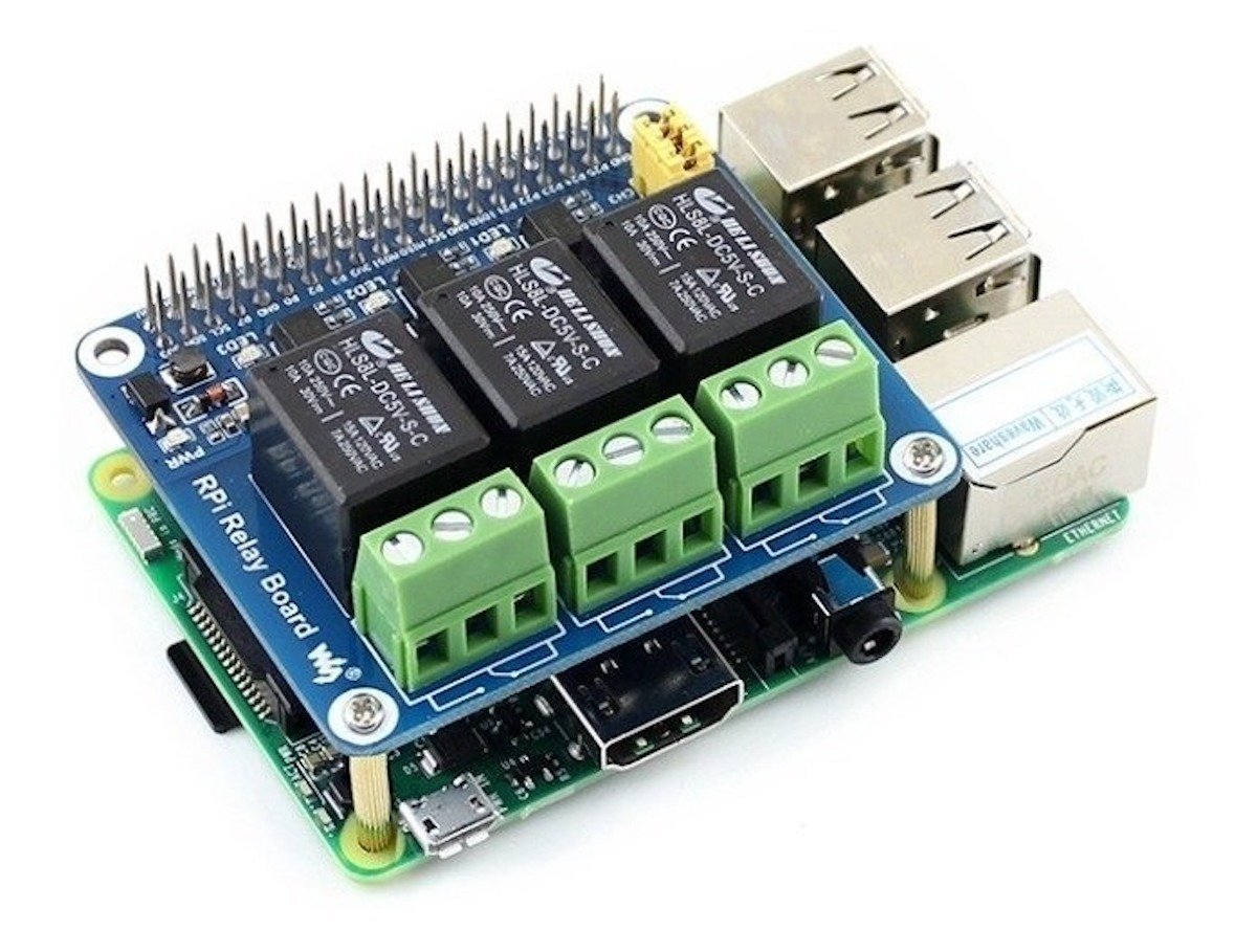Raspberry Pi relay module HAT with four black relays and green screw terminal blocks for electrónica and microcontroladores. - Módulo Relevador Raspberry Pi - Microbot México - Default Title