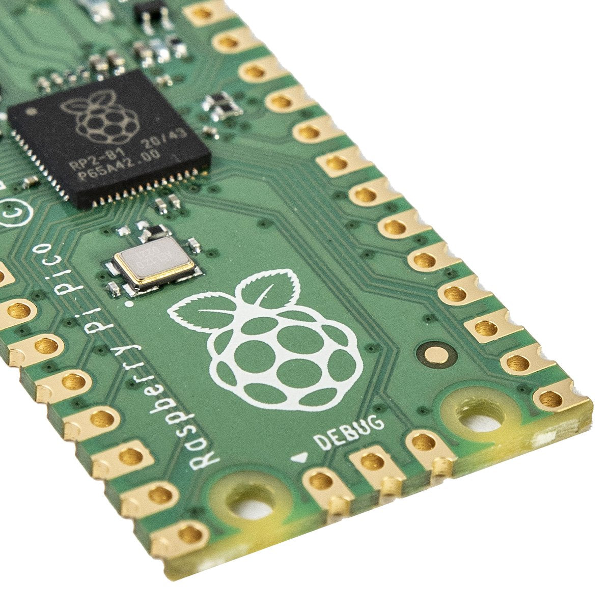 Green Raspberry Pi Pico microcontroller board with RP2040 chip, gold pin headers, and white logo for electrónica,. - Raspberry Pi Pico - Microbot México - Default Title